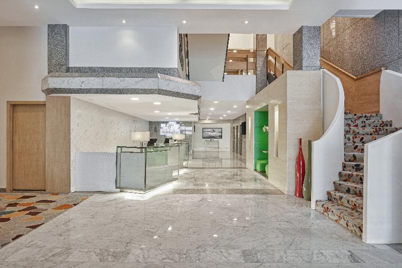 Holiday Inn & Suites Cairo Maadi - Image 2