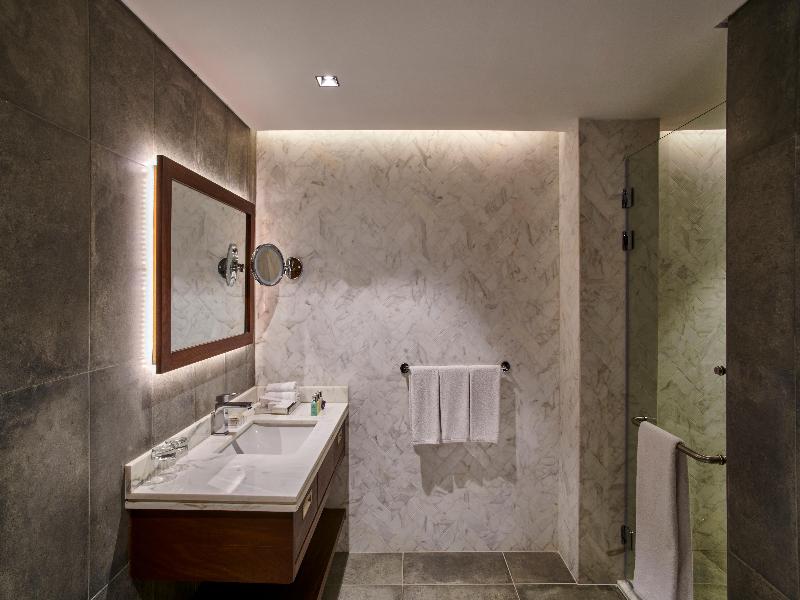 Holiday Inn & Suites Cairo Maadi - Image 9