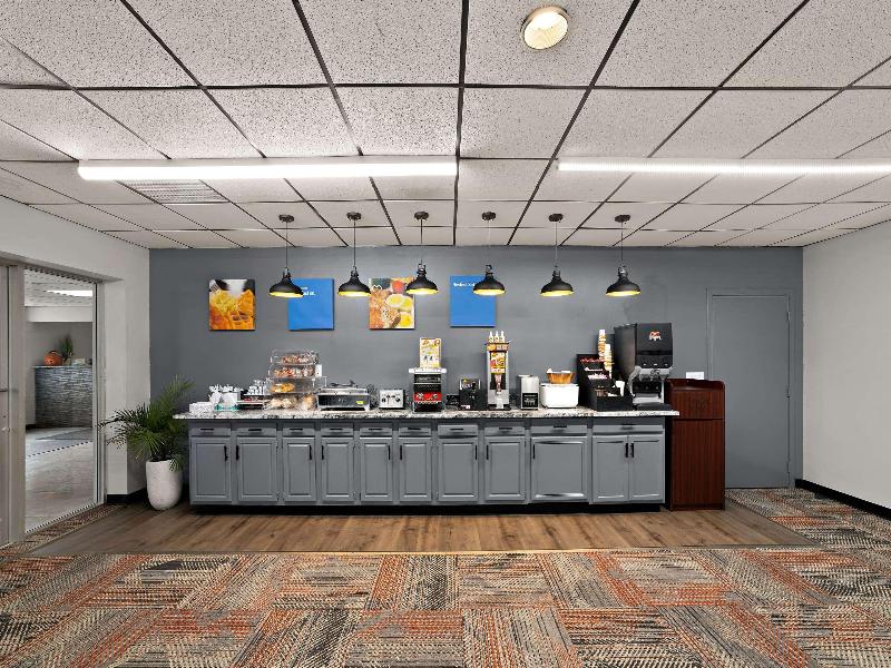 Quality Inn & Suites image