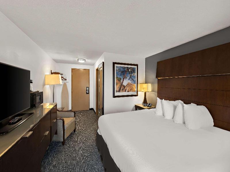 Quality Inn & Suites image