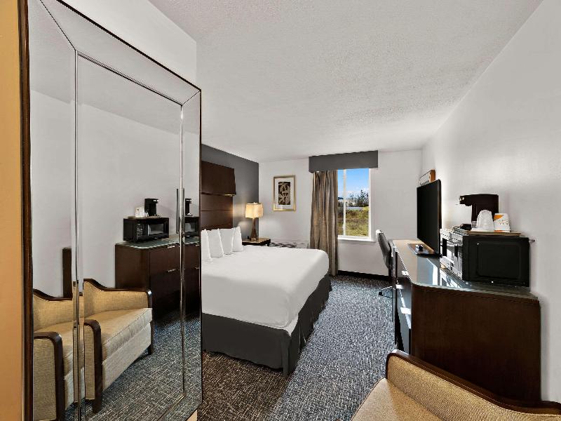 Quality Inn & Suites image