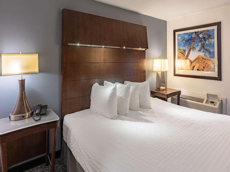 Quality Inn & Suites image