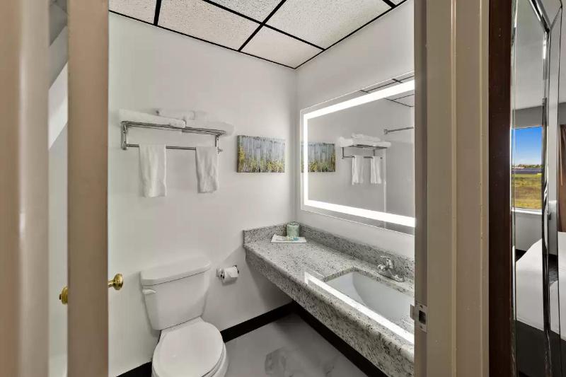 Quality Inn & Suites image