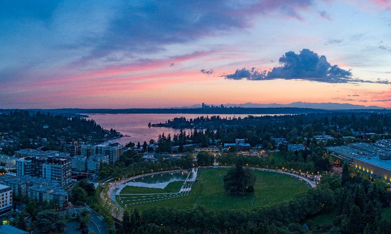 Intercontinental Hotels Seattle Bellevue By IHG image