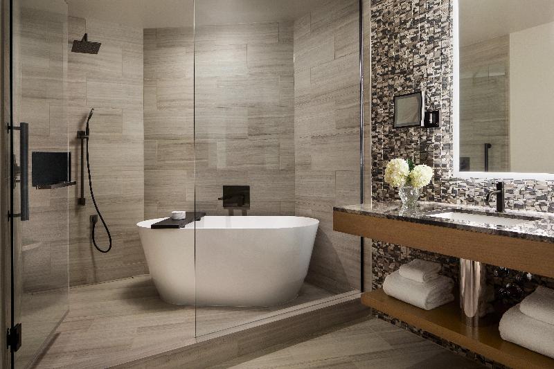 Intercontinental Hotels Seattle Bellevue By IHG image