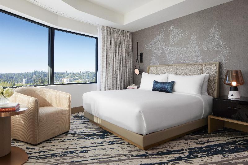 Intercontinental Hotels Seattle Bellevue By IHG image