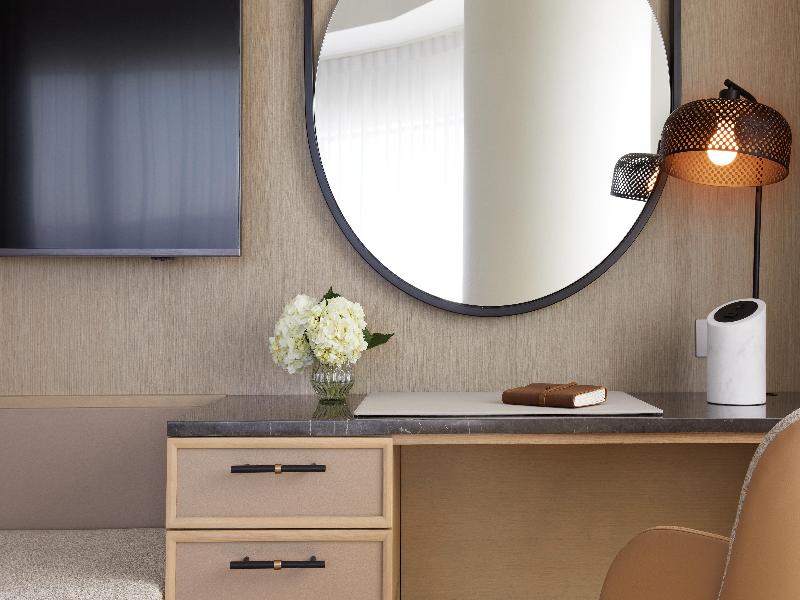 Intercontinental Hotels Seattle Bellevue By IHG image
