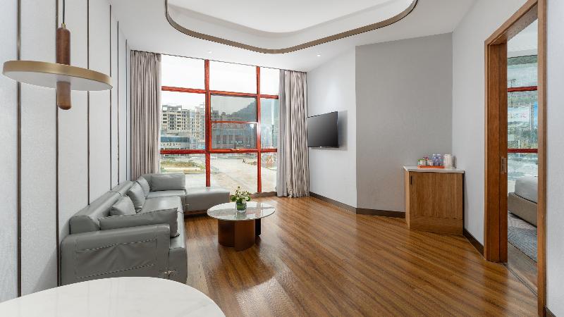 Holiday Inn Express Pingchang image