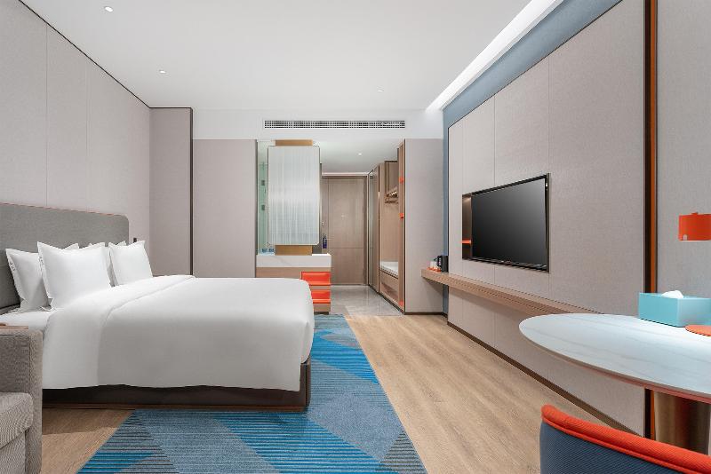 Holiday Inn Express Bazhong Center image