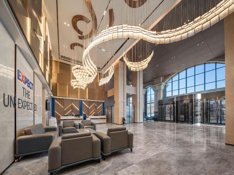 Holiday Inn Express Turpan image