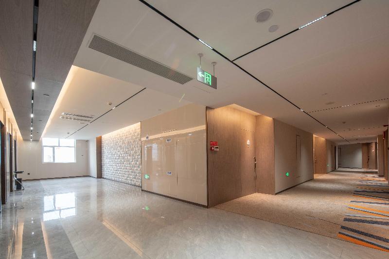 Holiday Inn Express Turpan image