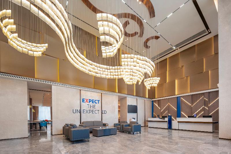 Holiday Inn Express Turpan image