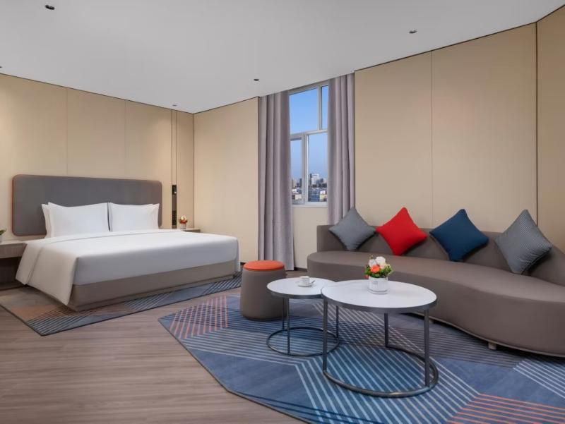 Holiday Inn Express Turpan image
