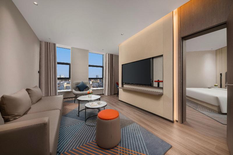 Holiday Inn Express Turpan image