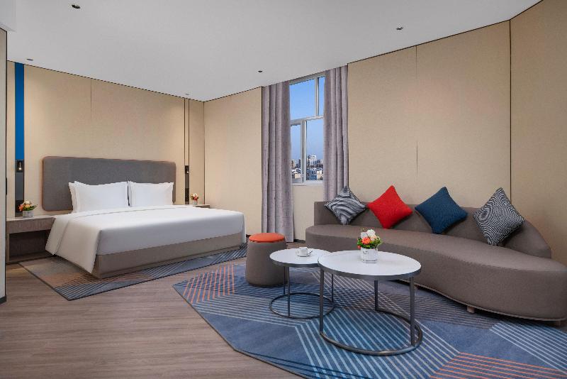 Holiday Inn Express Turpan image