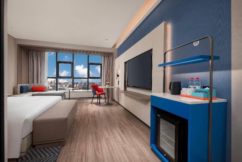 Holiday Inn Express Turpan image