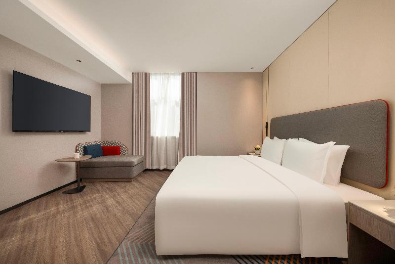 Holiday Inn Express Turpan image