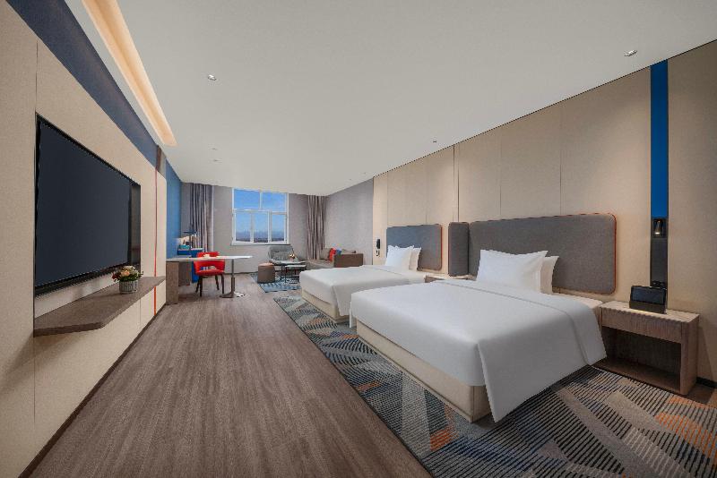 Holiday Inn Express Turpan image