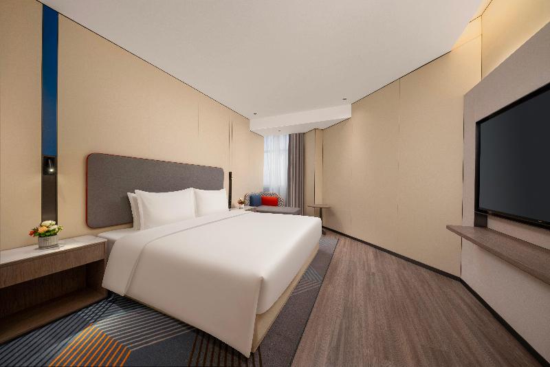 Holiday Inn Express Turpan image