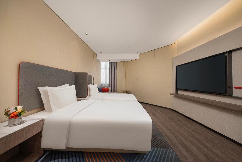 Holiday Inn Express Turpan image