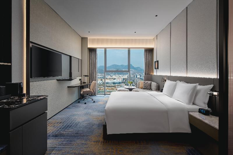 Crowne Plaza Shangluo image