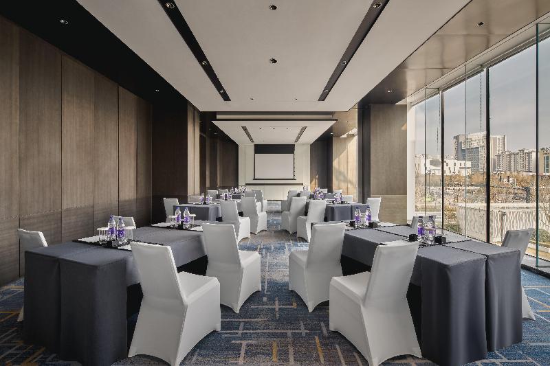 Crowne Plaza Shangluo image