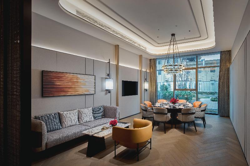Crowne Plaza Shangluo image