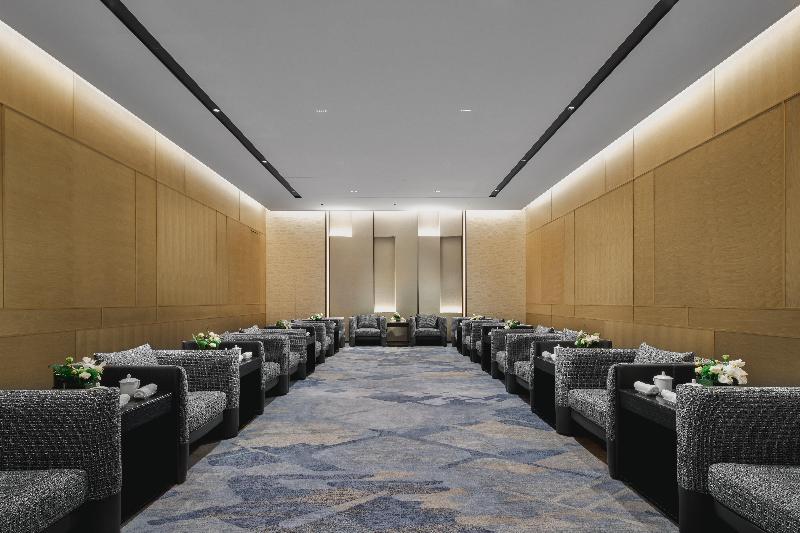 Crowne Plaza Shangluo image