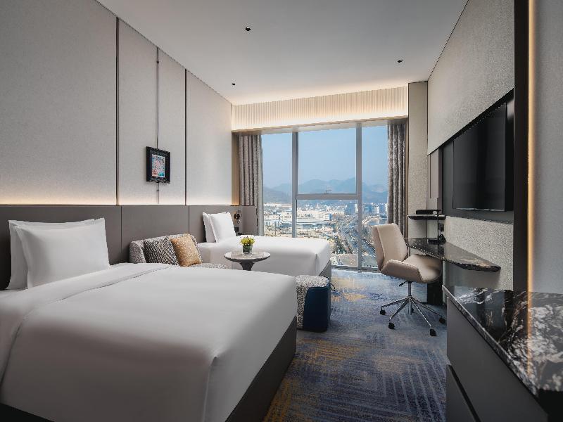 Crowne Plaza Shangluo image