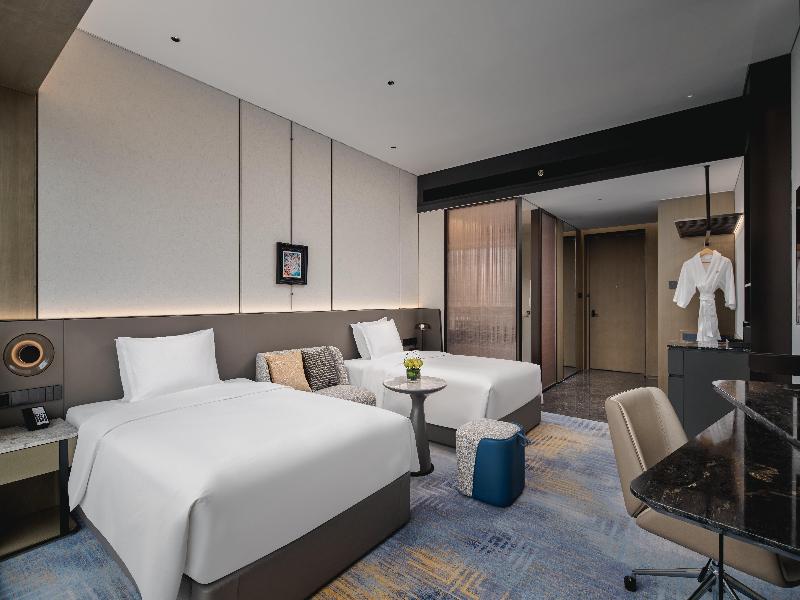 Crowne Plaza Shangluo image