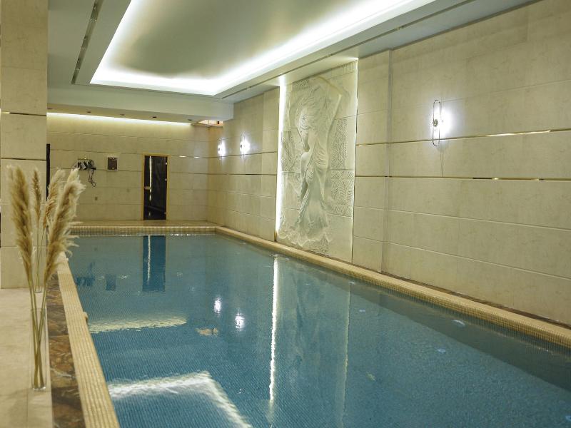Kangurt Grand Hotel image