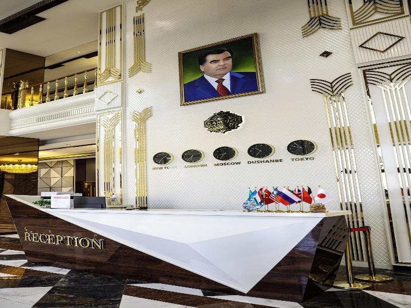 Kangurt Grand Hotel — view