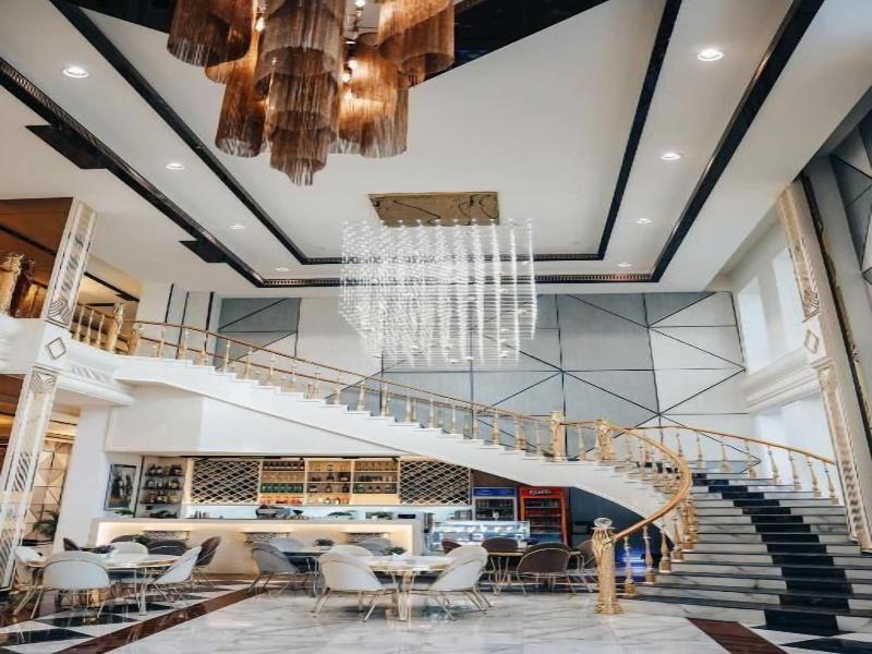 Kangurt Grand Hotel image 1