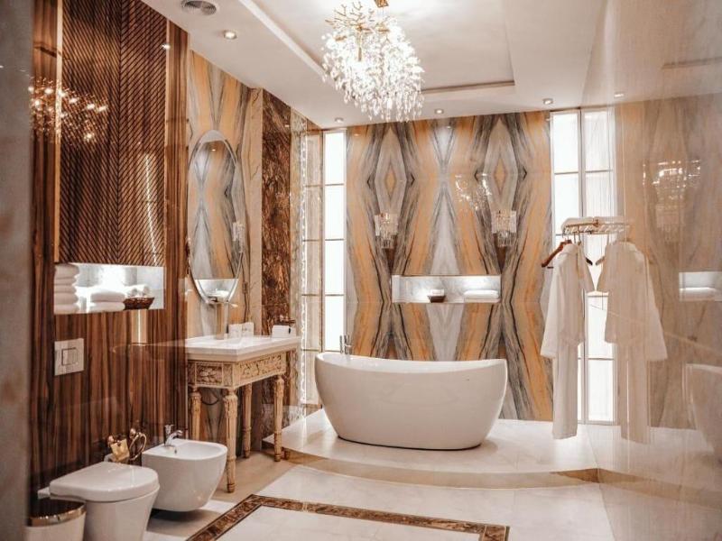 Kangurt Grand Hotel image