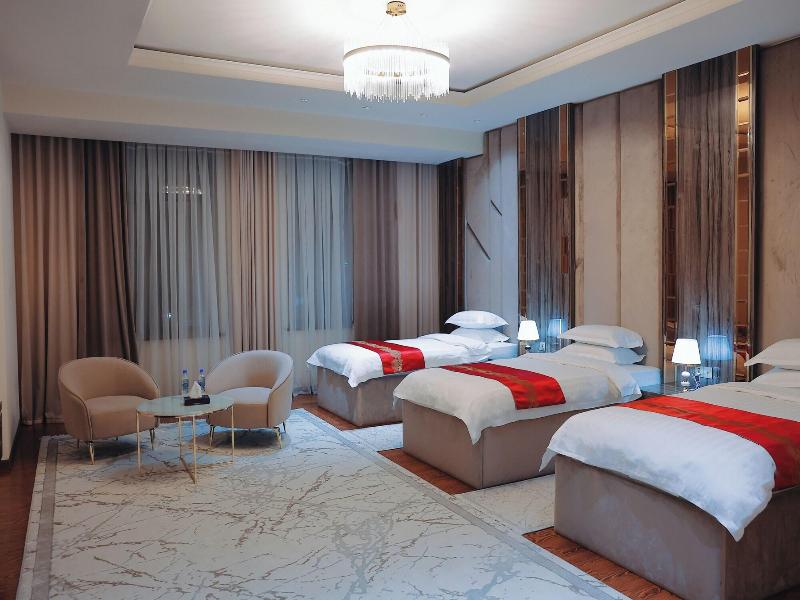 Kangurt Grand Hotel image