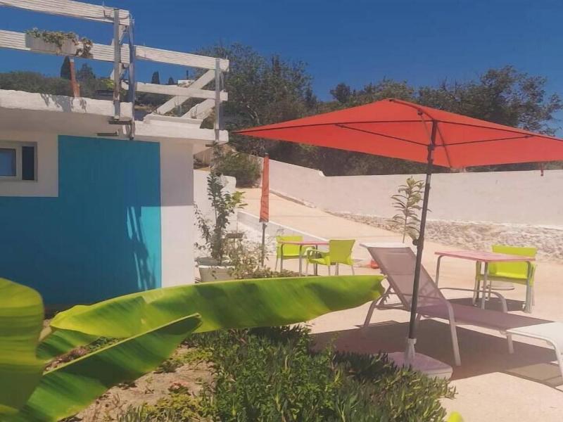 Tropicana Holiday Apartments image