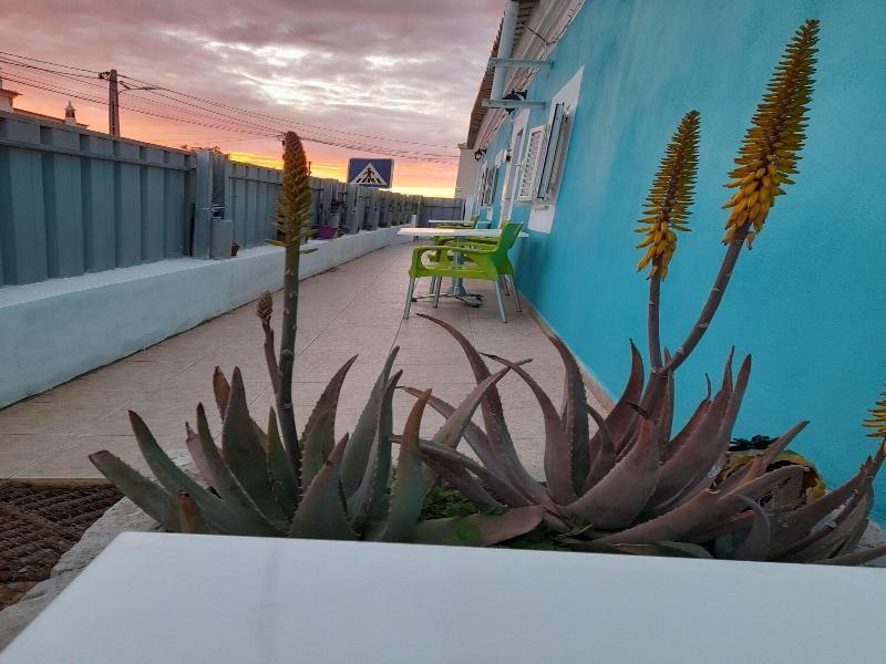 Tropicana Holiday Apartments image