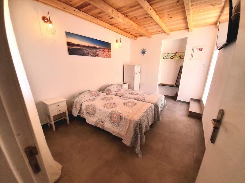Tropicana Holiday Apartments image