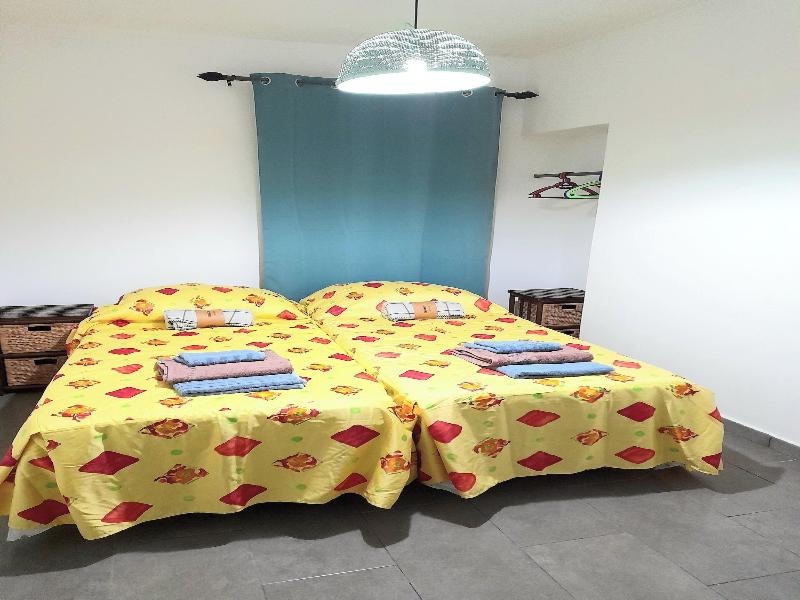 Tropicana Holiday Apartments image