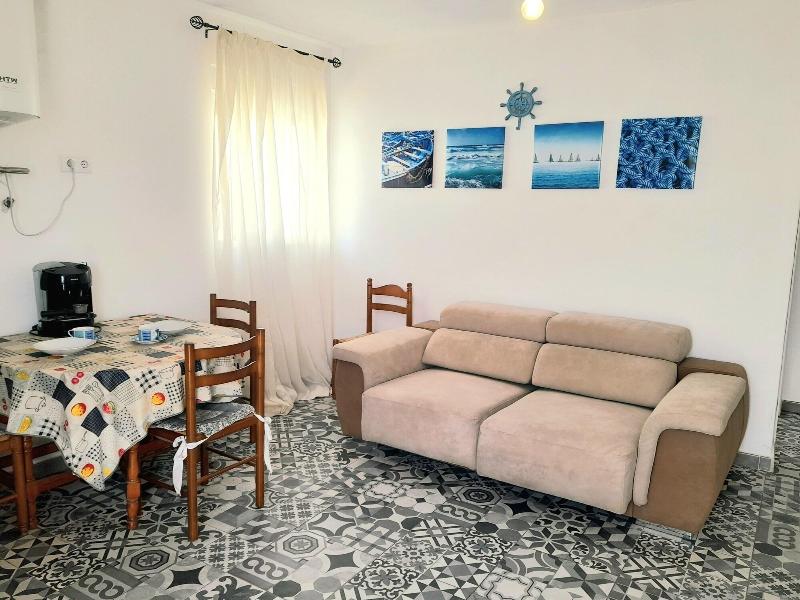 Tropicana Holiday Apartments image