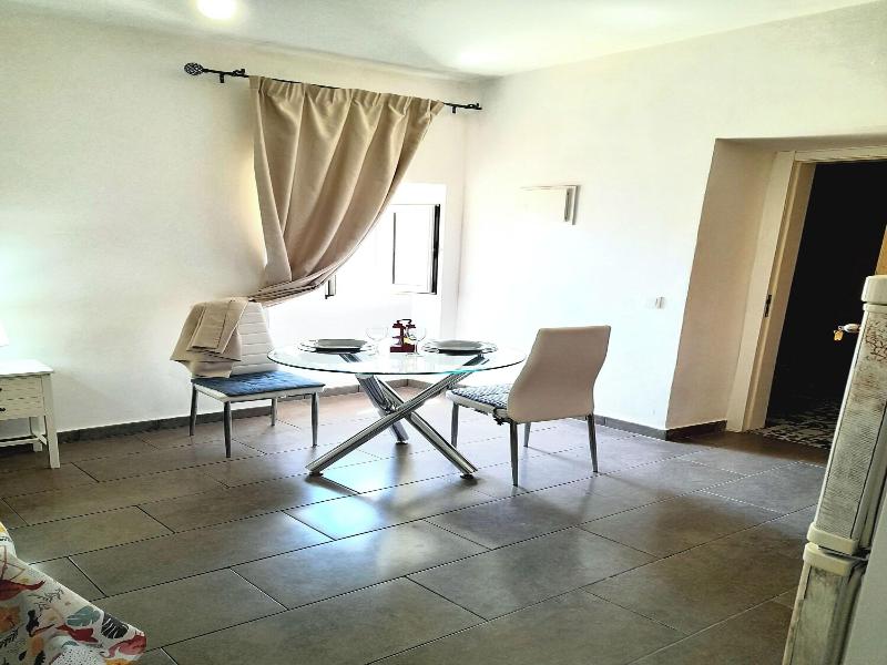 Tropicana Holiday Apartments image
