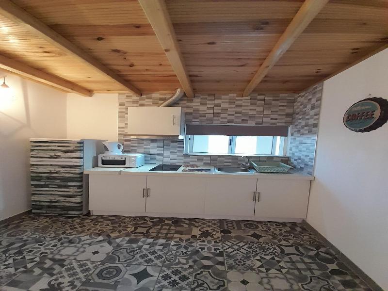 Tropicana Holiday Apartments image