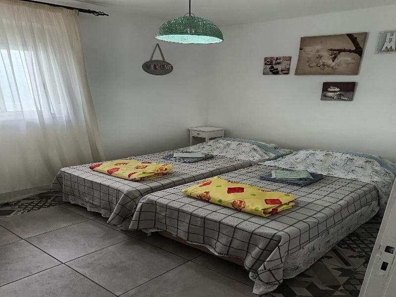 Tropicana Holiday Apartments image