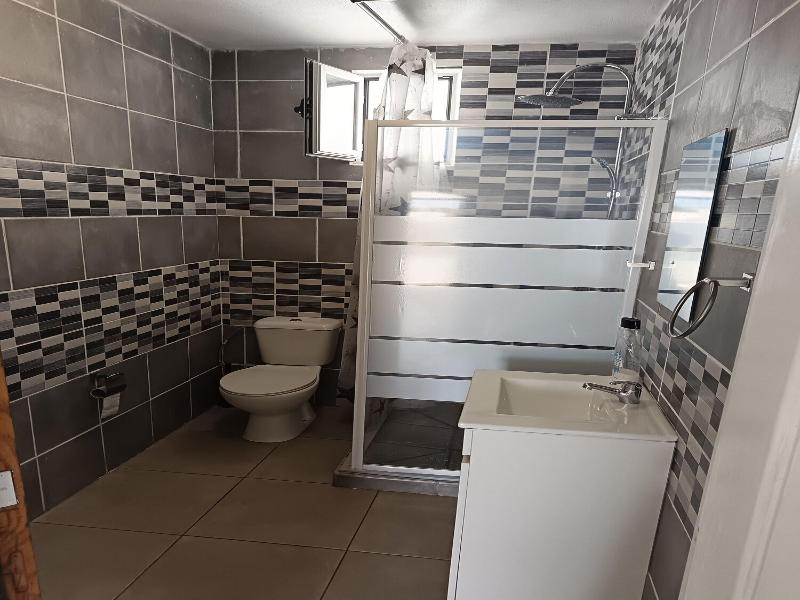 Tropicana Holiday Apartments image