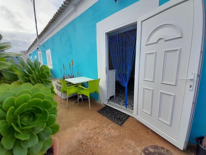 Tropicana Holiday Apartments image