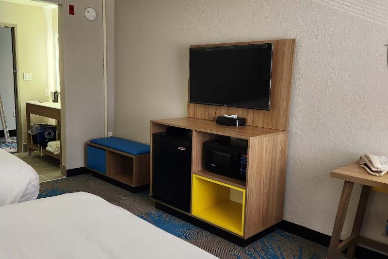 Days Inn By Wyndham Davenport image