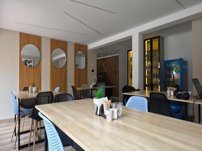 Naiot Hotel Boutique image