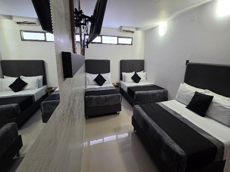 Naiot Hotel Boutique image