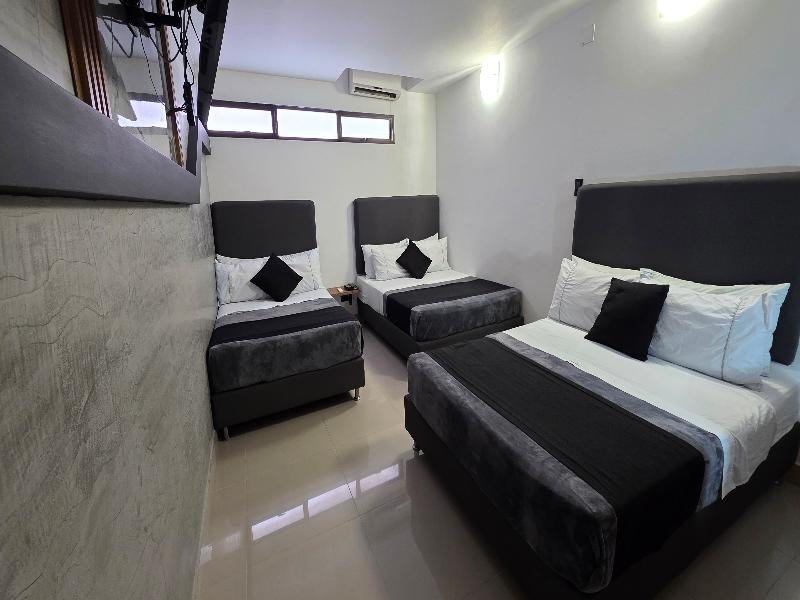 Naiot Hotel Boutique image