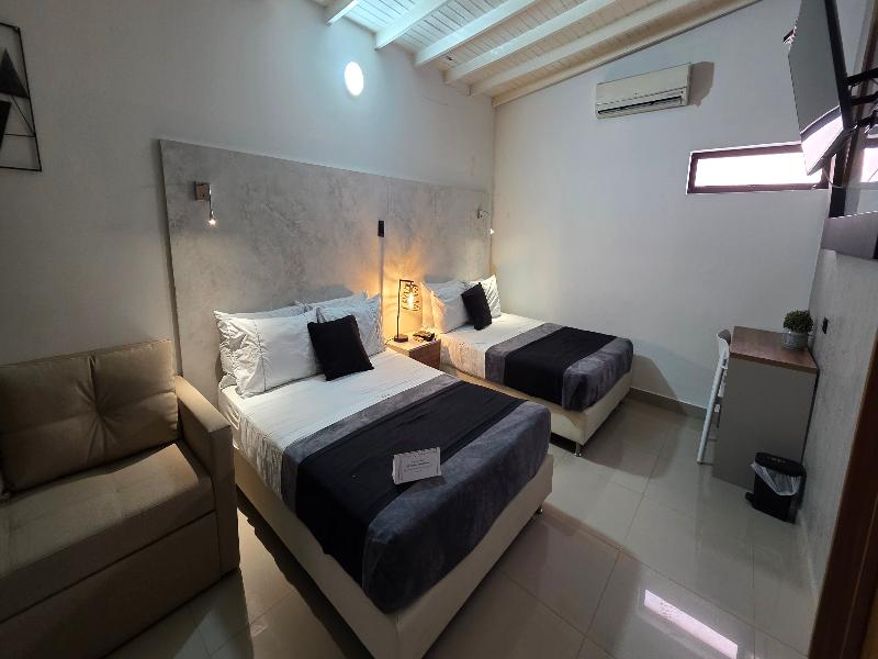 Naiot Hotel Boutique image